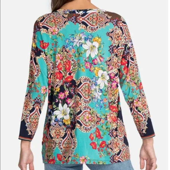 JOHNNY WAS* Floral Henley Tee - Picture 4 of 7